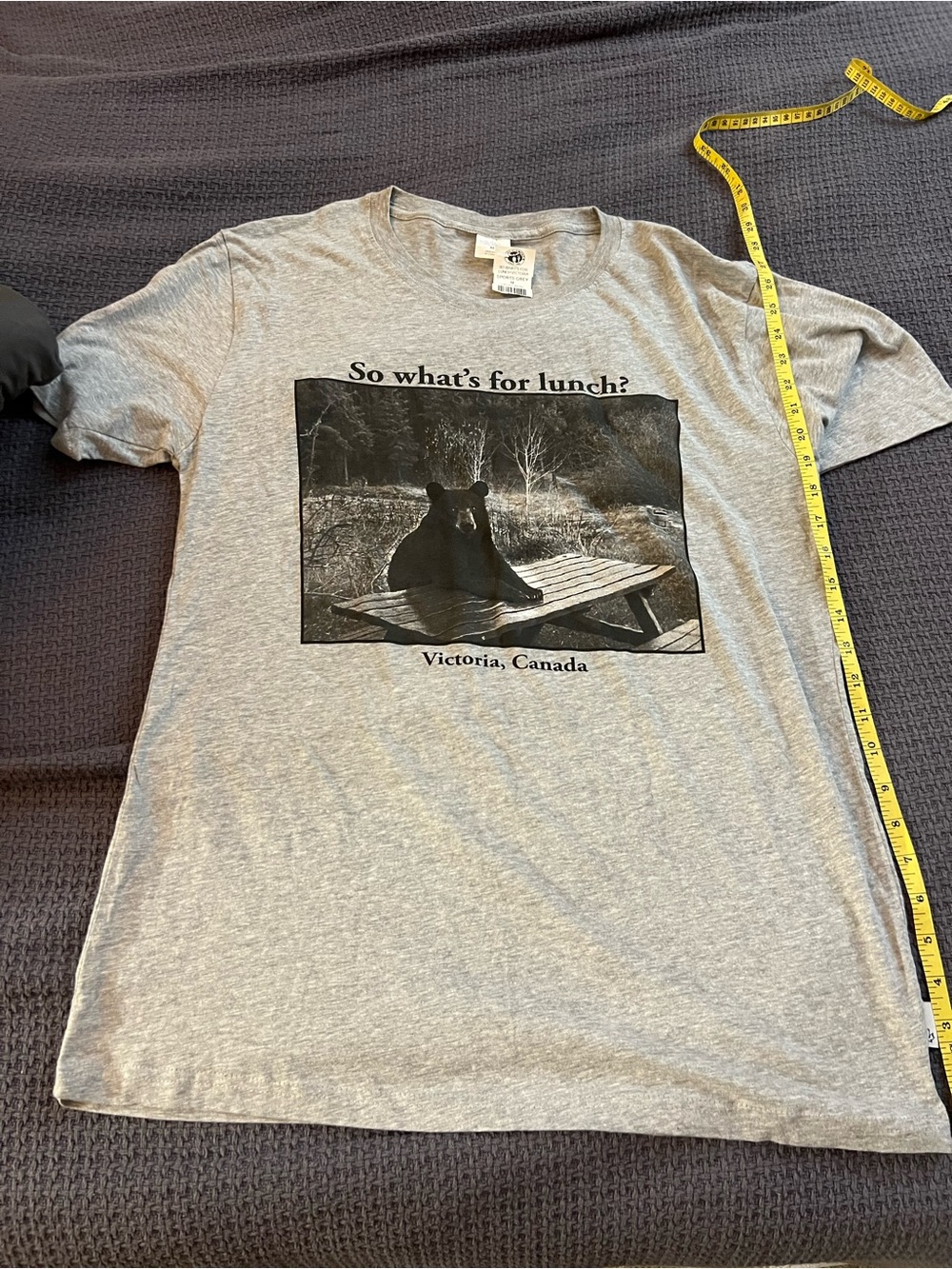Victoria Canada Bear Graphic Tee - Gray
